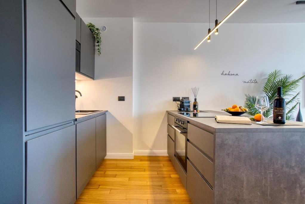 Italianflat - Canal Couture, Navigli Luxury Retreat มิลาน ภายนอก รูปภาพ