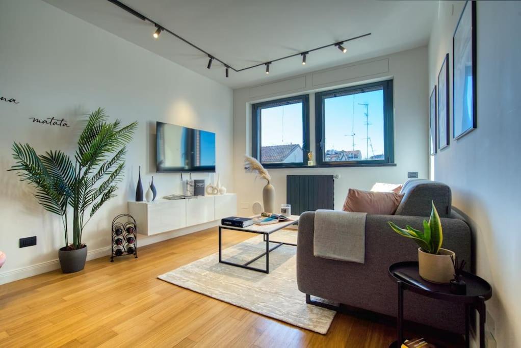 Italianflat - Canal Couture, Navigli Luxury Retreat มิลาน ภายนอก รูปภาพ