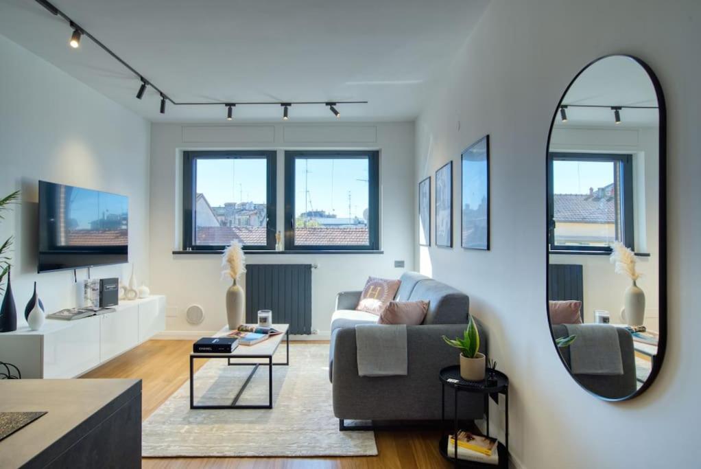 Italianflat - Canal Couture, Navigli Luxury Retreat มิลาน ภายนอก รูปภาพ