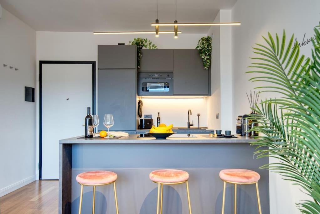 Italianflat - Canal Couture, Navigli Luxury Retreat มิลาน ภายนอก รูปภาพ