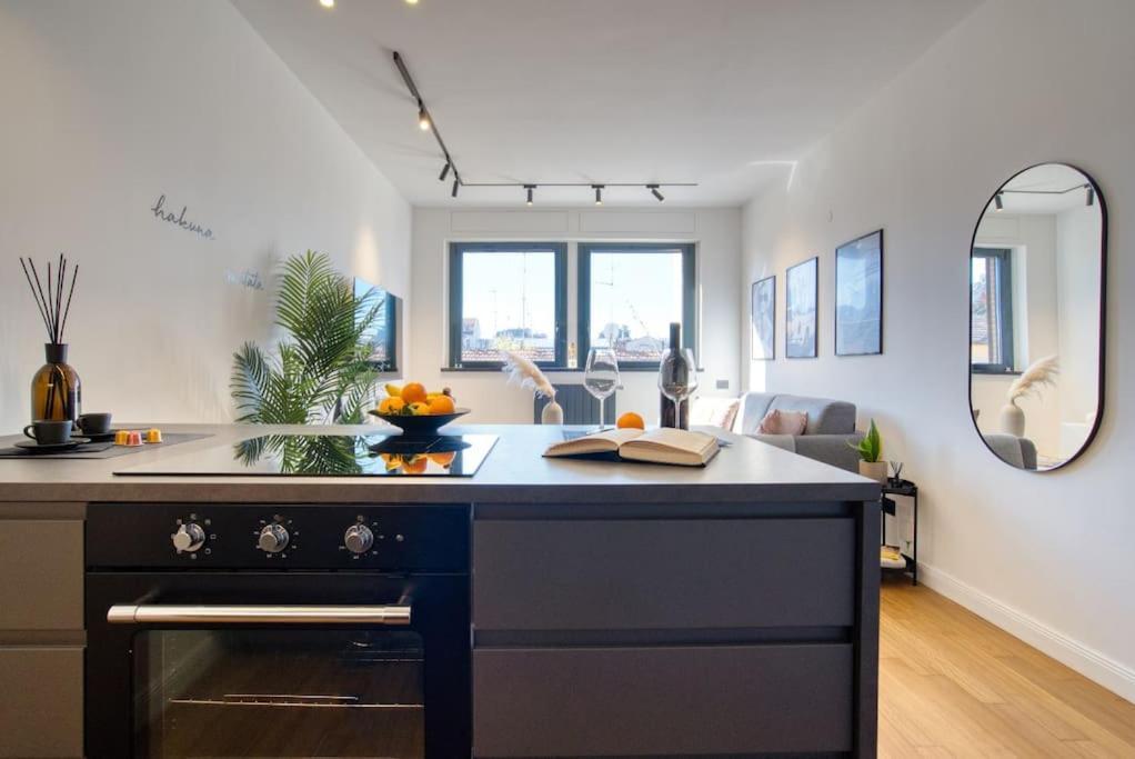 Italianflat - Canal Couture, Navigli Luxury Retreat มิลาน ภายนอก รูปภาพ