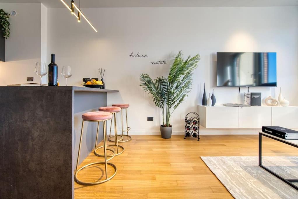 Italianflat - Canal Couture, Navigli Luxury Retreat มิลาน ภายนอก รูปภาพ